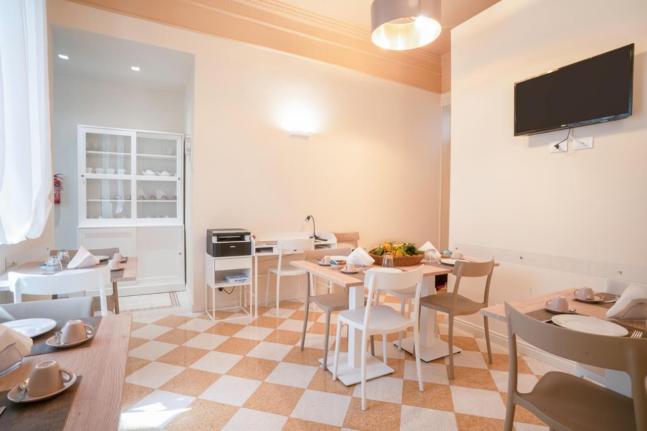 Alojamento de Acomodação e Pequeno-almoço Handy Palermo